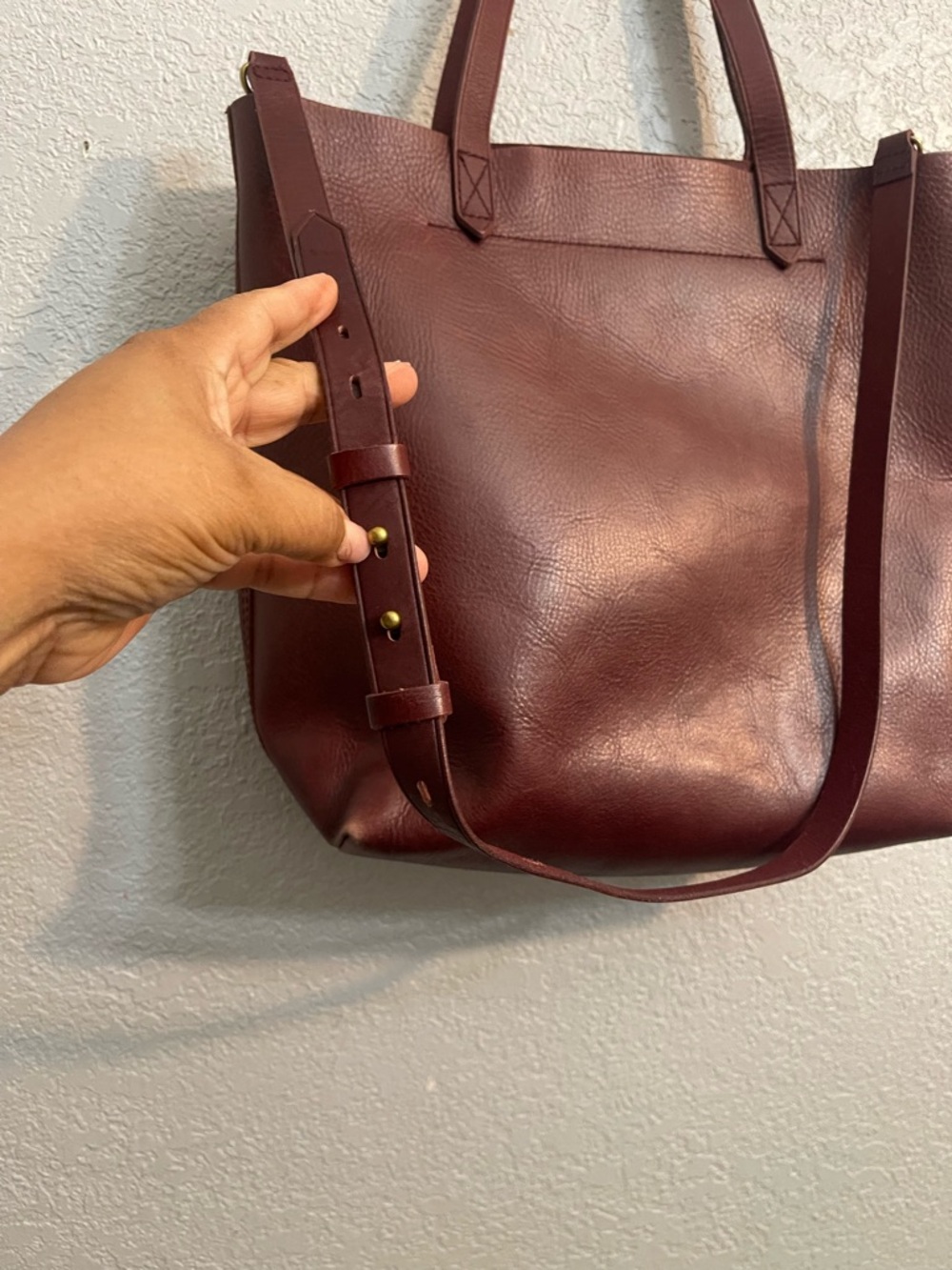 Madewell Leather Crossbody Tote in Burgundy